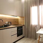 Meli Deluxe تيرانا
