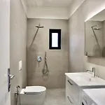 Meli Deluxe تيرانا