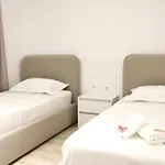 Meli Deluxe تيرانا