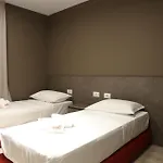 Meli Deluxe شقة فندقية تيرانا