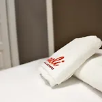 شقة فندقية Meli Deluxe 3*