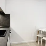 Meli Deluxe 公寓式酒店 地拉那