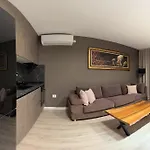 Meli Deluxe 3* 地拉那