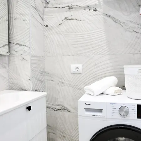 Meli Deluxe 3* Tirana