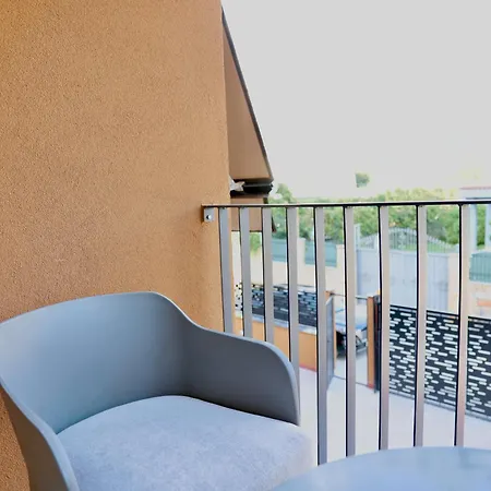 Meli Deluxe 3* Tirana