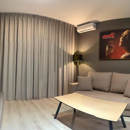 Meli Deluxe 3* Tirana