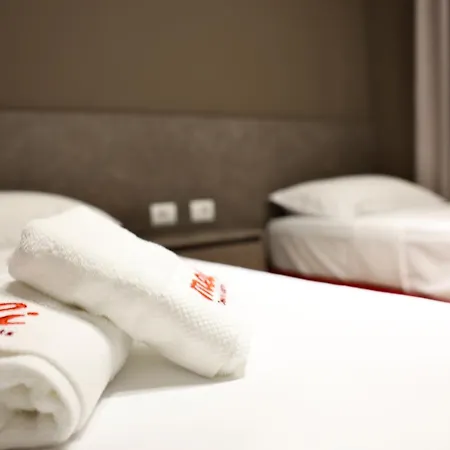 Meli Deluxe 3* Tirana