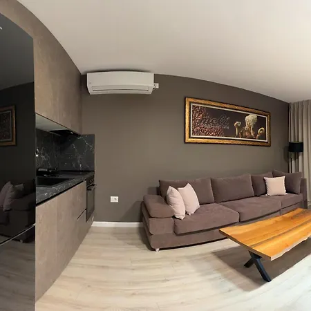 Meli Deluxe 3* Tirana
