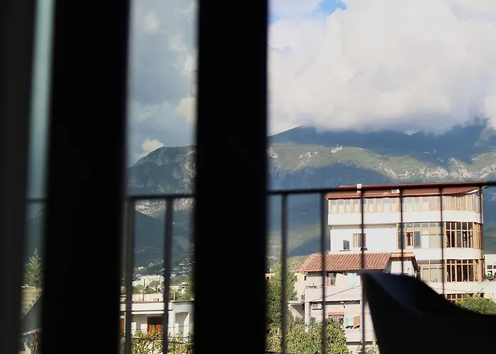 Meli Deluxe Aparthotel Tirana